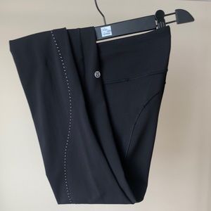 Size 4 Black Lulus with side zip pocket